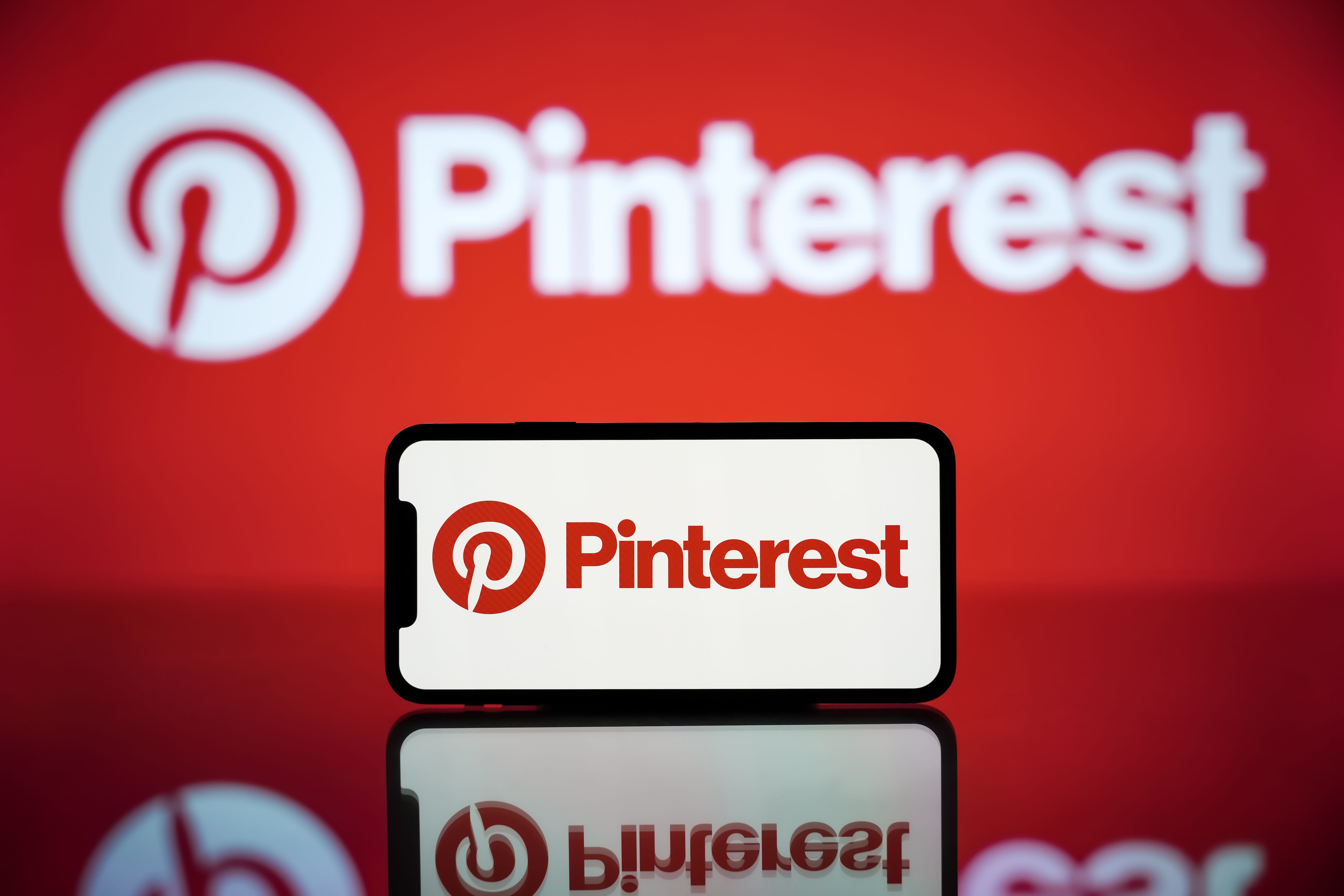 Pinterest launches generative AI tools for advertisers to enhance product imagery.