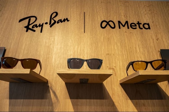 Meta is Considering Acquiring a 5% Stake in Sunglass Manufacturer EssilorLuxottica.