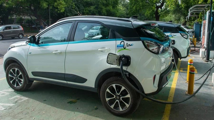 How India plans to approach electric vehicles (EVs) in 2024.