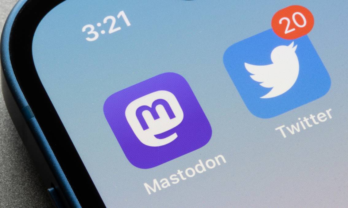 Mastodon, an alternative to Twitter/X, attracts journalists with its new 'byline' feature.