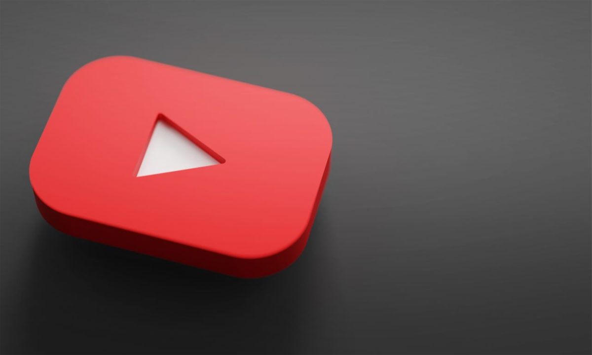 YouTube is testing Notes, a crowdsourced feature that allows users to provide context to videos.