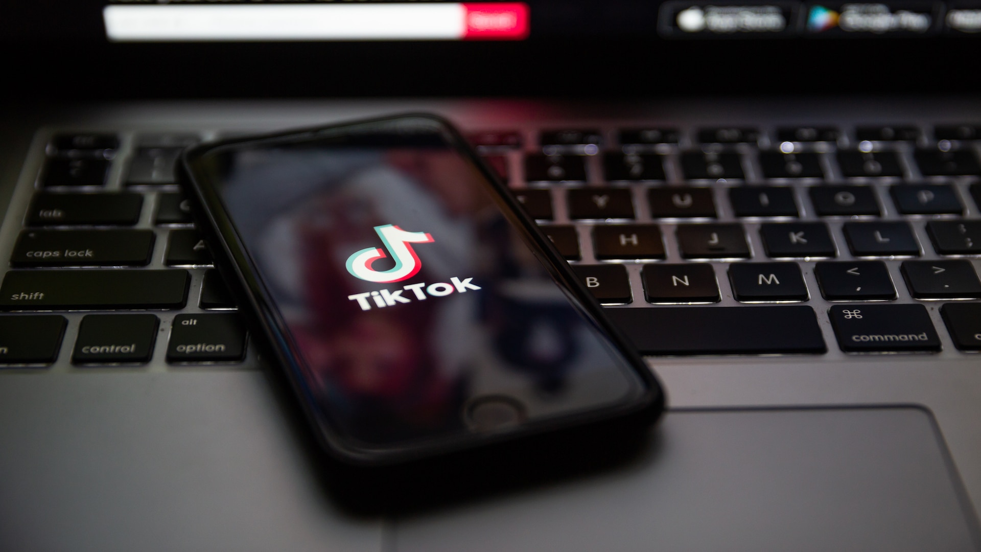 TikTok ads will now incorporate AI avatars of creators and stock actors.