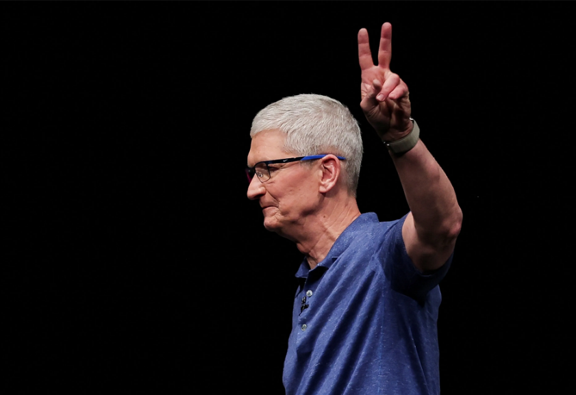 Apple rejects comparisons to a Microsoft monopoly.