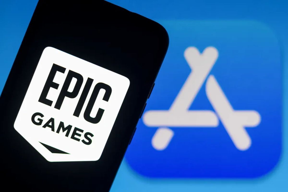 Apple Terminates Epic Games' Developer Account, Describing It as a "Threat" to the iOS Ecosystem.