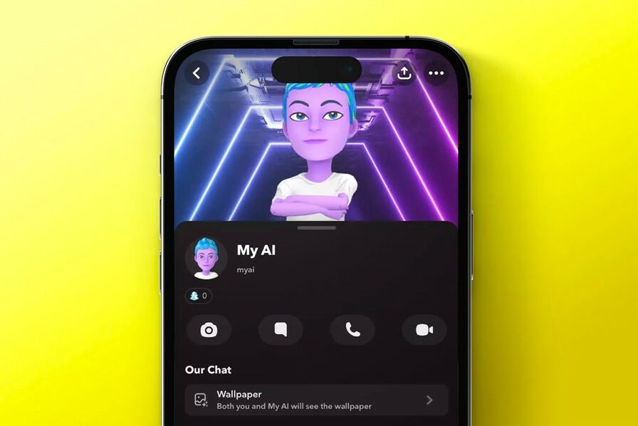 Snapchat Faces a Surge of Negative Reviews Following the Expansion of 'My AI.'